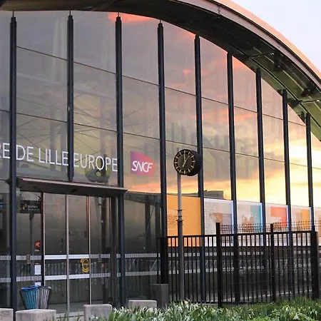 Duplex 2 Bedrooms 2 Bath *