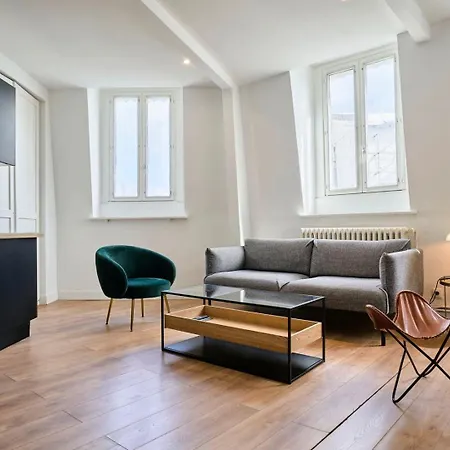 Duplex 2 Bedrooms 2 Bath * Lille