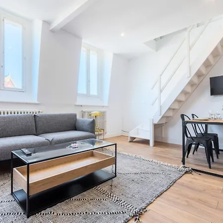 Duplex 2 Bedrooms 2 Bath * Lille