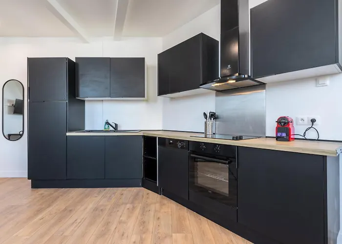 Duplex 2 Bedrooms 2 Bath ليل