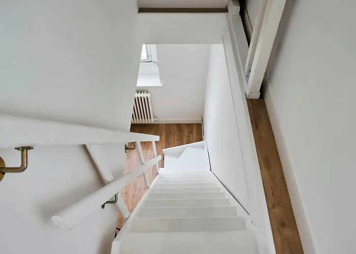 Duplex 2 Bedrooms 2 Bath