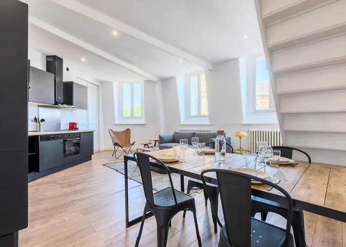 Duplex 2 Bedrooms 2 Bath شقة ليل