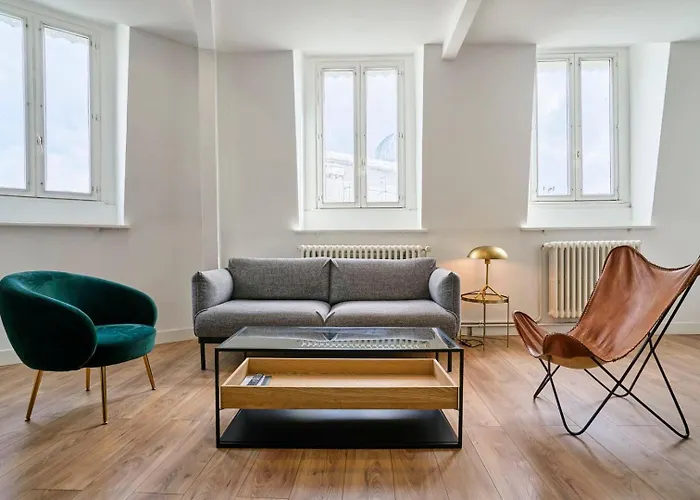 Duplex 2 Bedrooms 2 Bath ليل