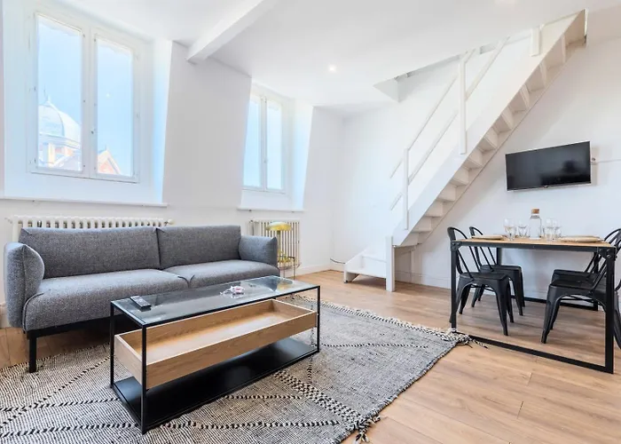 Duplex 2 Bedrooms 2 Bath * ليل